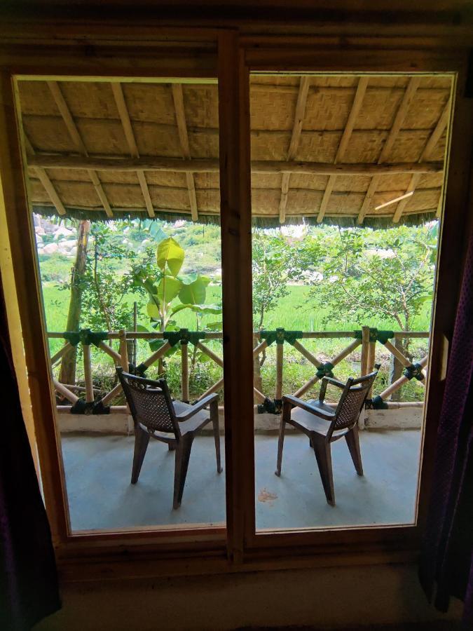 The Gravity Cafe -A Unit Of Staychillhampi Kültér fotó