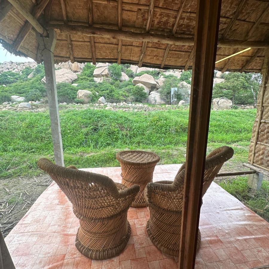 The Gravity Cafe -A Unit Of Staychillhampi Kültér fotó