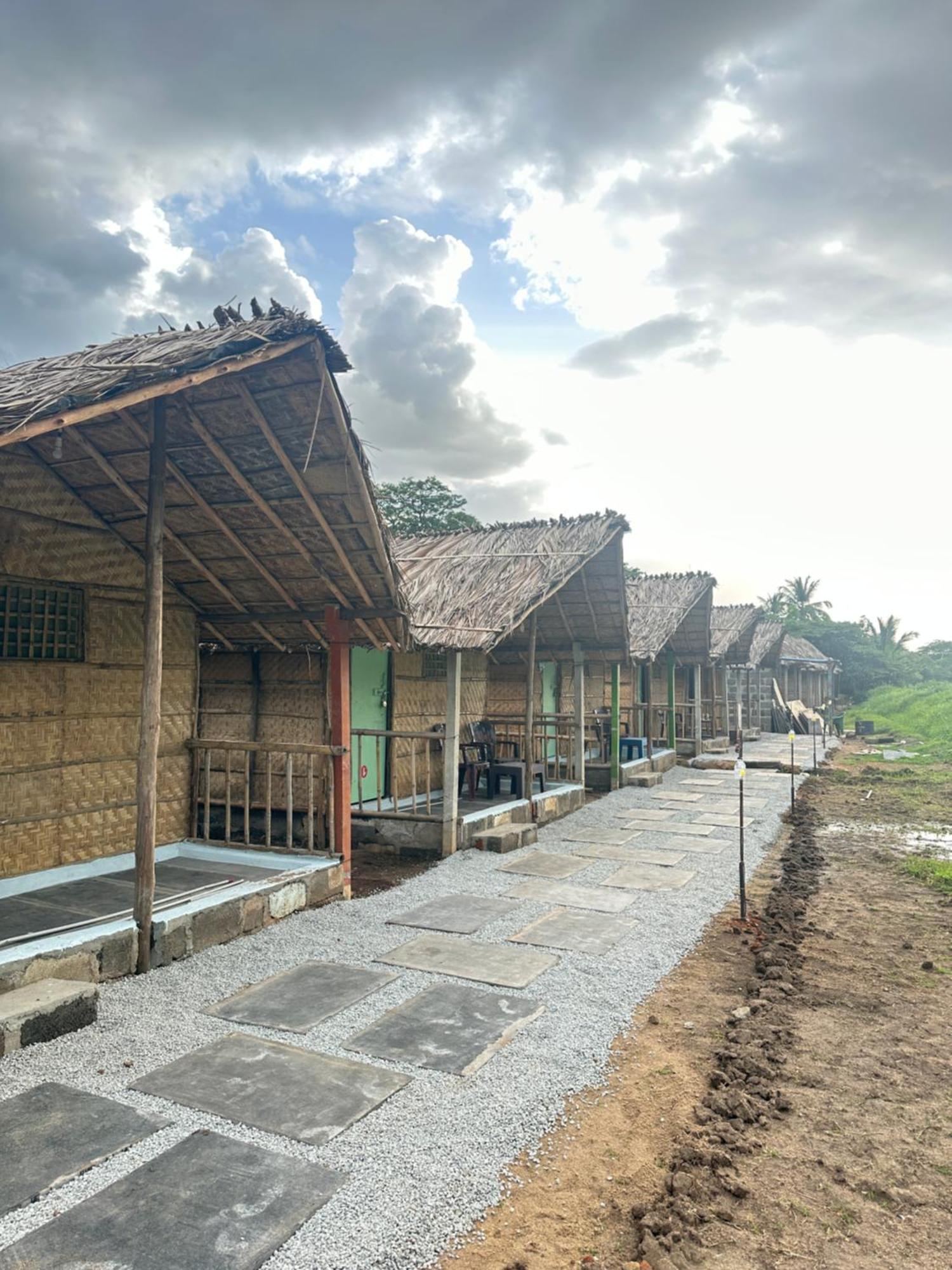 The Gravity Cafe -A Unit Of Staychillhampi Kültér fotó