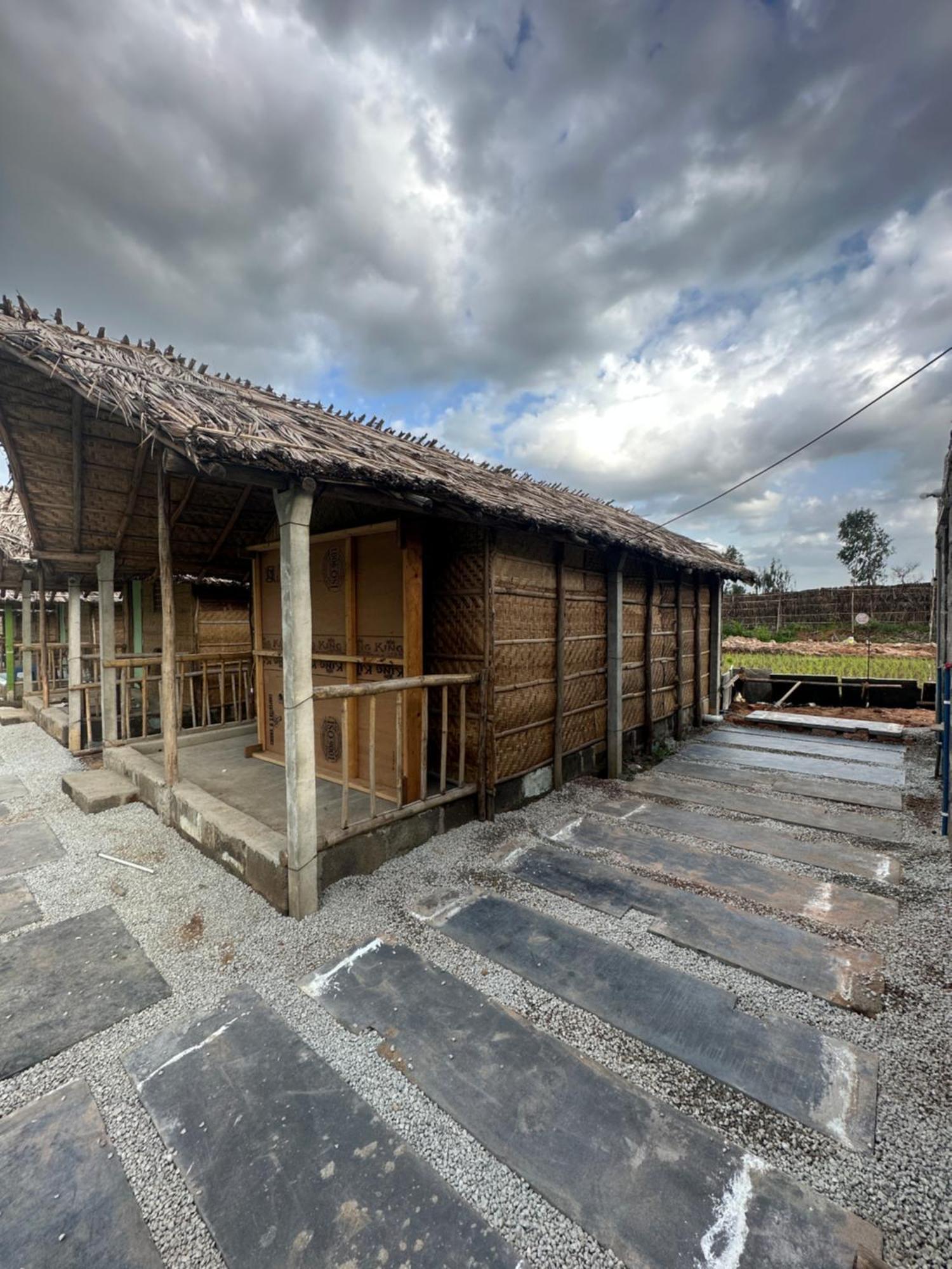 The Gravity Cafe -A Unit Of Staychillhampi Kültér fotó